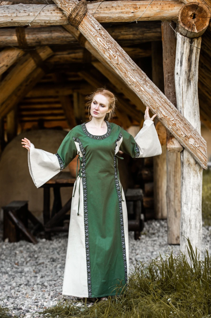 Mittelalterkleid 'Alheit' mit seitlicher Schnürung (XS)