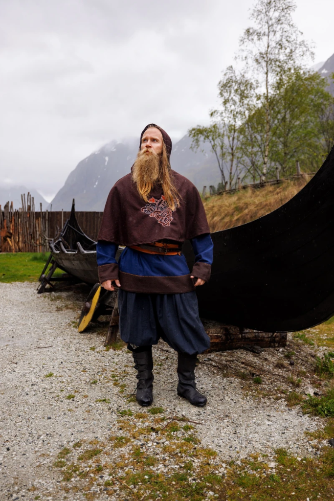 Wikinger Wollgugel "Bjomolf" in Braun