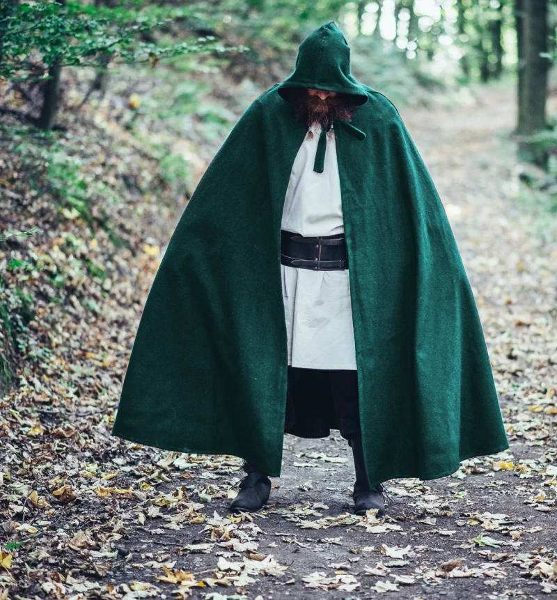 Wollumhang mit langer Kapuze "Hervir" in Grün – Authentisches Accessoire für Mittelalter und LARP