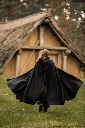 Wollumhang mit langer Kapuze "Hervir" in Schwarz – Authentisches Accessoire für Mittelalter und LARP