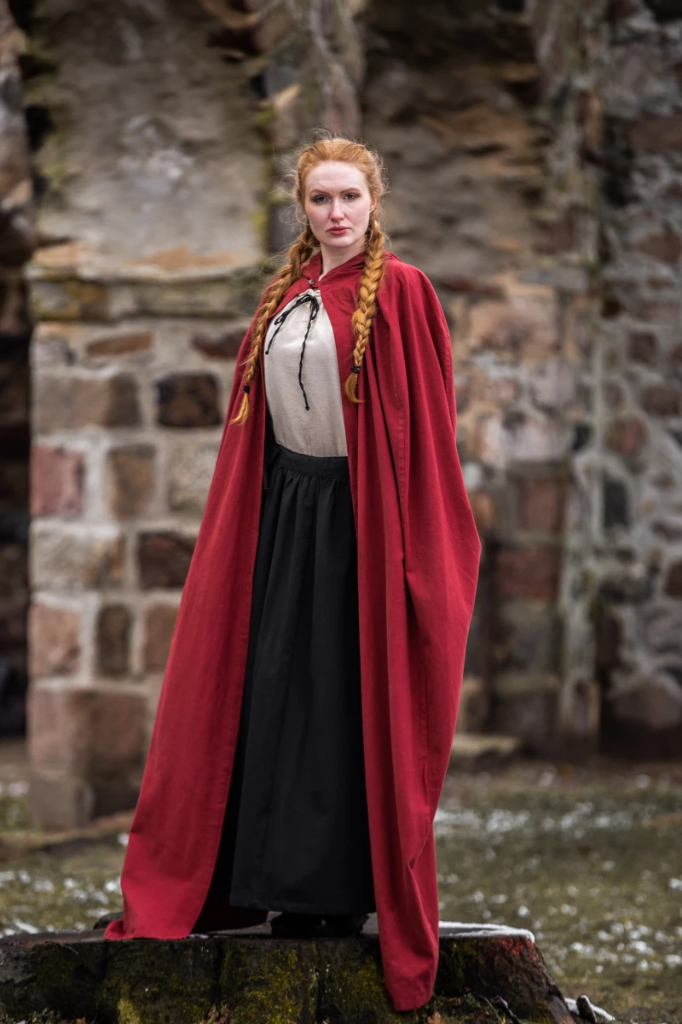 [7019r] Mittelalterlicher Baumwollumhang "Gunnar" in Rot – Ein Blickfang für historische Gewandungen