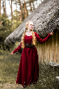Schlichtes Wikinger Unterkleid Scarlet Natur aus Baumwolle für Mittelalter Damen