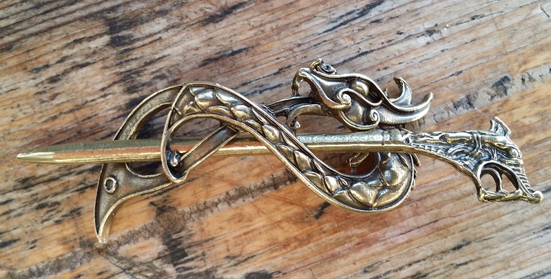 [A-671-2] Haarspange „Keltischer Drache“ messingfarben – ZAMAK-Haarschmuck mit Drachenkopf für LARP & Mittelaltergewandung