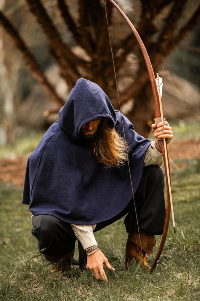 [2211bl] Wollgugel „Paul“ – Klassische Mittelalter-Gugel in Blau