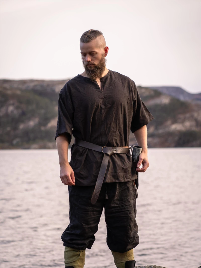 Wikinger-Kurzarmtunika „Olaf“ – Authentische Tunika in Braun