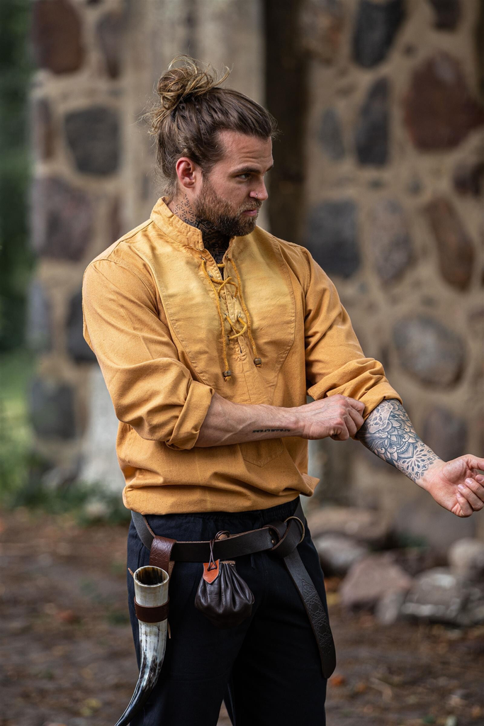 Mittelalterhemd „Ansbert“ Honigbraun  – Authentischer Look mit historischem Flair (S)