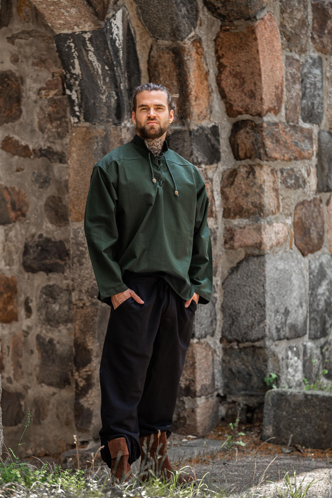Mittelalterhemd „Ansbert“ – Zeitlose Eleganz in tiefem Grün (S)
