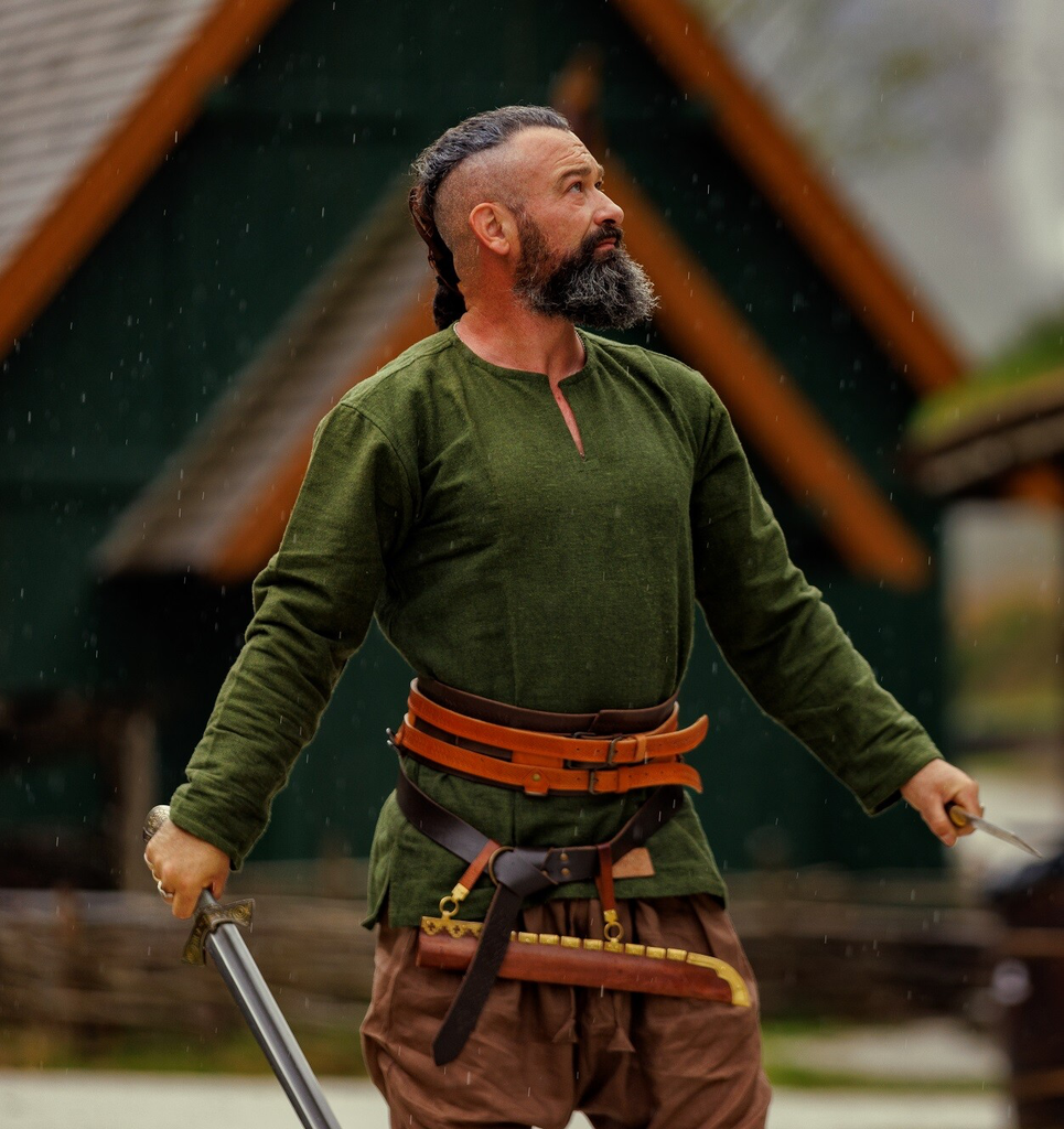 Wikingertunika „Ivar“ – Authentische Schlichtheit in Grün (S)