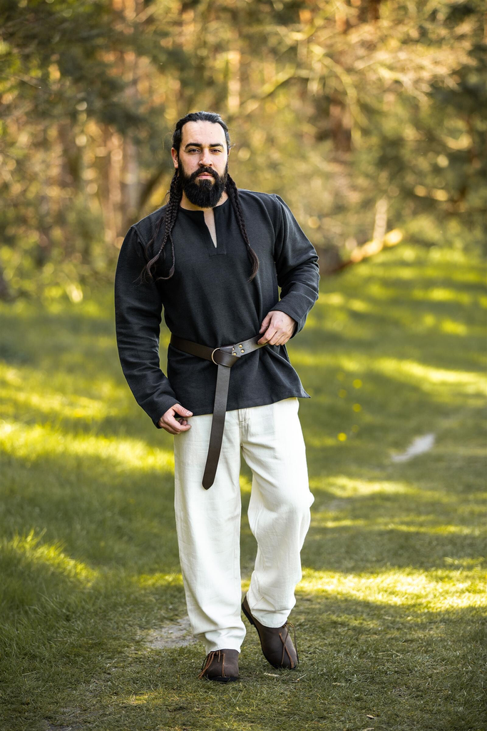 Wikingertunika „Ivar“ – Mystische Schlichtheit in Schwarz (S)