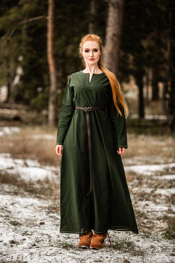 Wikinger-Unterkleid „Helga“ – Elegante Schlichtheit in Grün  (XS)