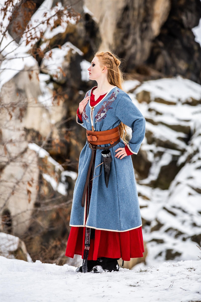 Wikinger-Birkamantel „Skadi“ – Erhabene Eleganz in Taubenblau (XS)
