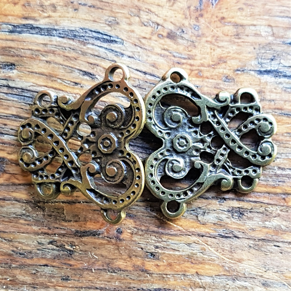 [V-103-2] Mantelverschluss Nordic Tassel 2-teilig Messingfarben