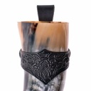 Horn mit geprägtem Halter "Tribal"