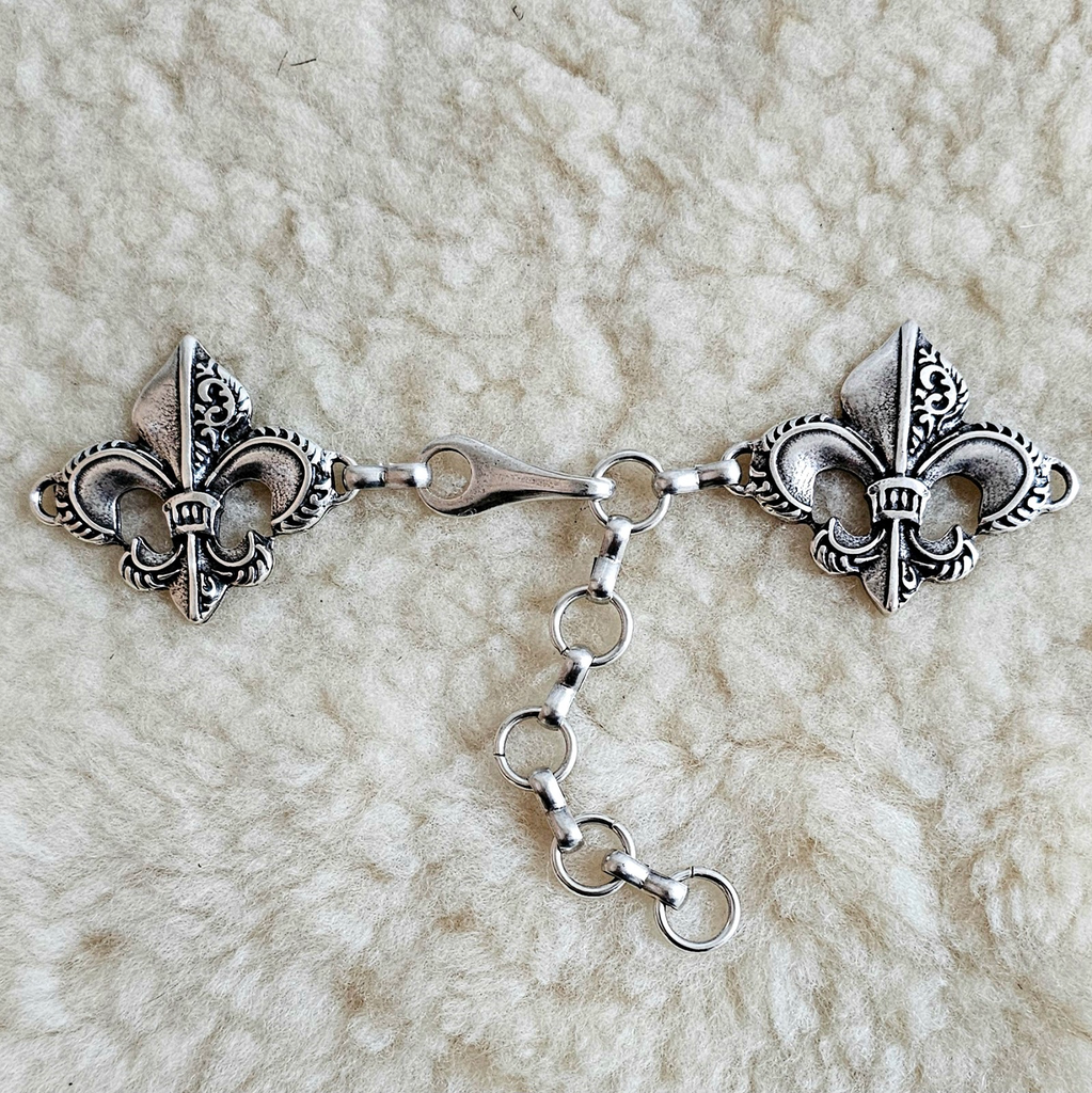 [V-5351-1] LILIEN,Verschluss,Fb:silber,Umhang,Mittelalter,Larp,Royal