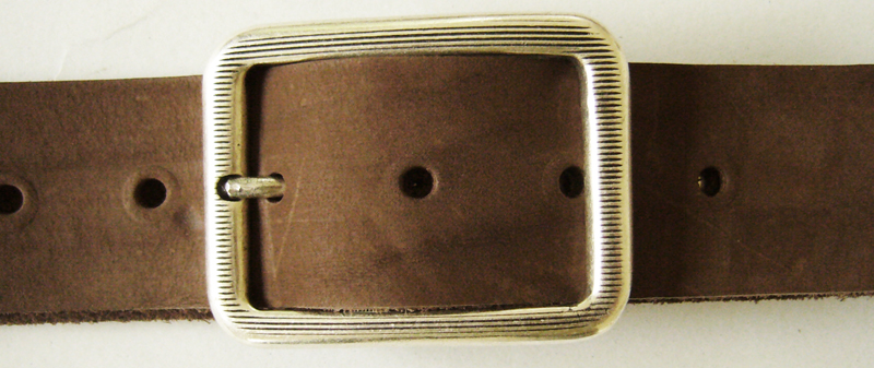 Icho, 4cm, silberne elegante Dorn-Vollschließe, Schnalle