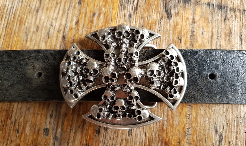 Skull-Cross, 4cm, silberfarbene Koppelschließe, Schnalle