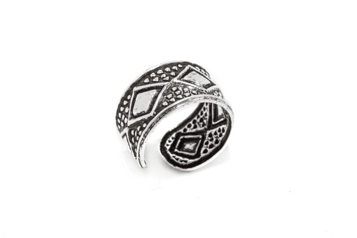 [ok19] Ohrklemme Sidian mit Rautenmuster aus 925 Silber – Keltischer Ohrschmuck ohne Piercing 5 mm