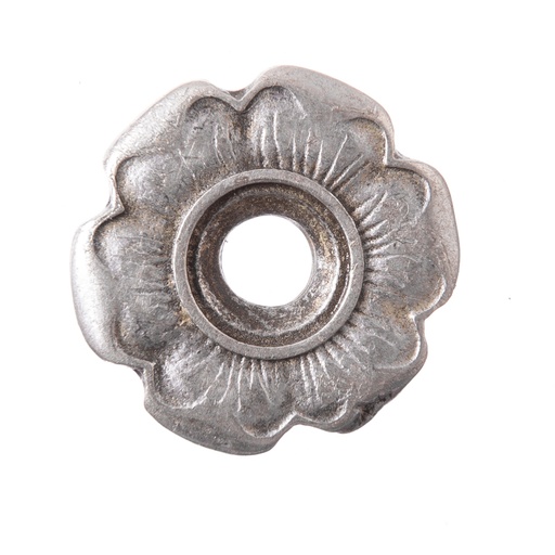 [33386] Zierniete Hibiscus silberfarben – 20 mm Blütenbeschlag mit Mittelloch für historische Taschen & Gürtel