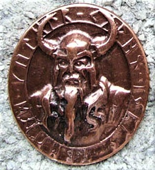 [N-233-4] Odin-Amulett – Ovaler Zierbeschlag in kupferfarbener Ausführung
