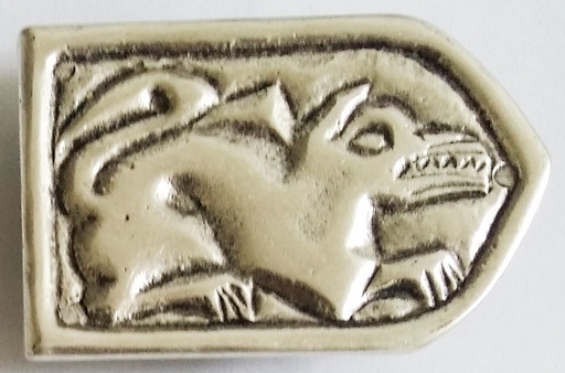 [N-013-1] Silberfarbene Gürtelspitze „Sarkony – Drache“ – Mittelalter-Beschlag aus Zamak für 3 cm Riemen