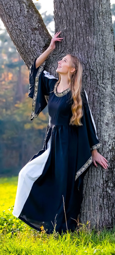 Edles Viskosekleid „Ivette“ – Majestätische Eleganz in Schwarz und Weiß