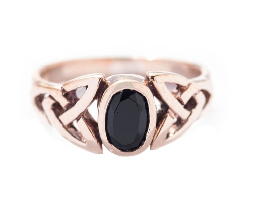 [rb188-2] Celtic Ring BRIGANTIA aus Bronze – 7 mm Keltischer Knoten mit schwarzem Kristall