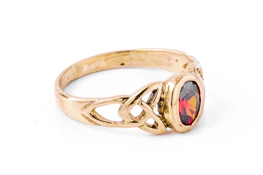 [rb188] Celtic Ring BRIGANTIA aus Bronze – 7 mm Keltischer Ring mit rotem Granat-Zirkonia 